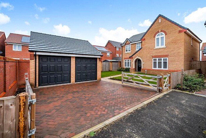 4 Bedroom Detached House For Sale In Camilla Close, Carlton, DN14
