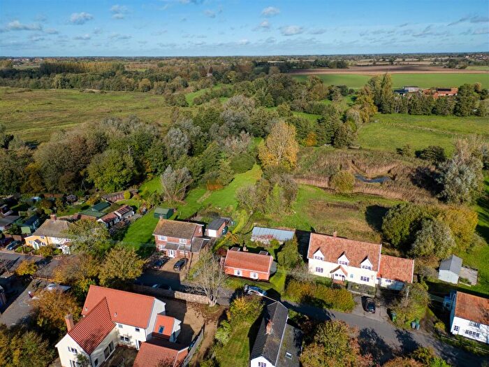 4 Bedroom Detached House For Sale In Rectory Road, Middleton, Saxmundham, IP17