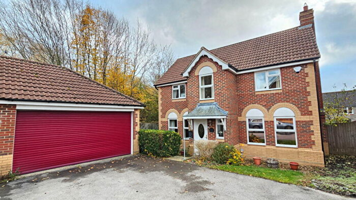 4 Bedroom Detached House For Sale In Ash Gate, Thatcham, RG18