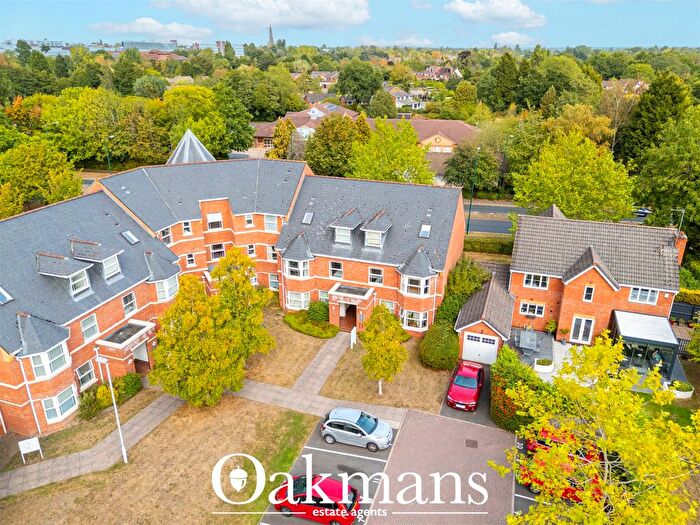 2 Bedroom Flat For Sale In Monkspath Hall Road, Solihull, West Midlands, B91