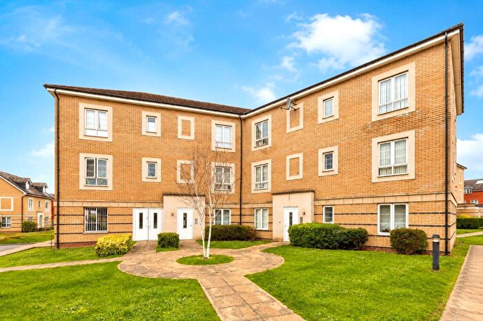 1 Bedroom Apartment For Sale In Piggott Place, Spicer Mews, Slough, SL3