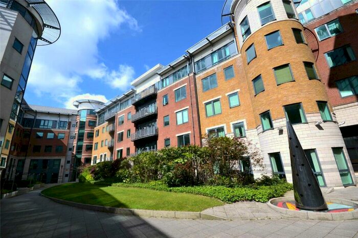 2 Bedroom Flat To Rent In City South, City Road East, Southern Gateway, Manchester, M15