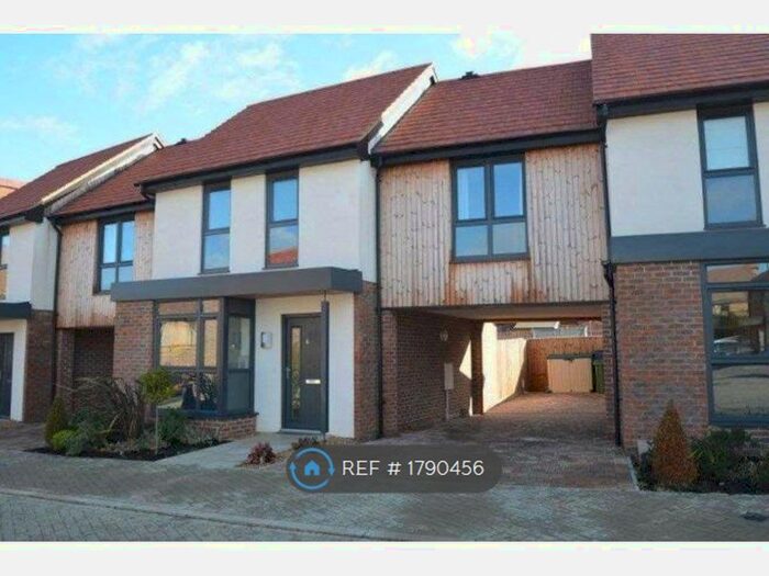 2 Bedroom Semi-Detached House To Rent In Aiken Grange, Milton Keynes, MK10
