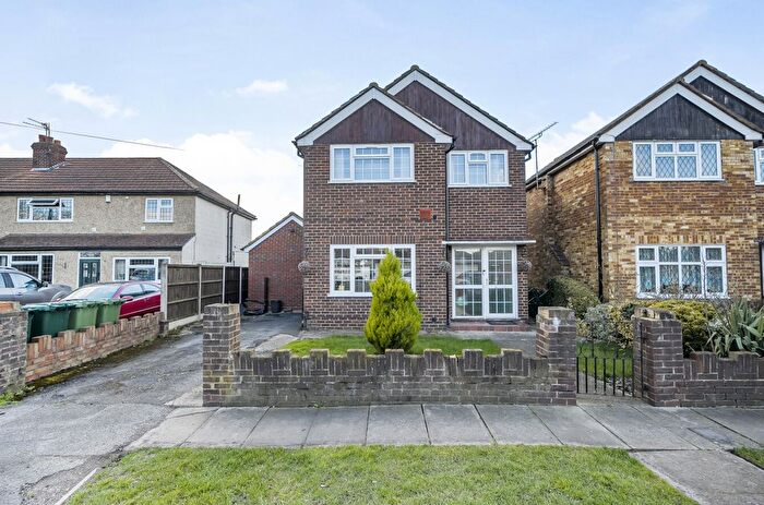 4 Bedroom Detached House For Sale In Stanwell Moor, Surrey, TW19
