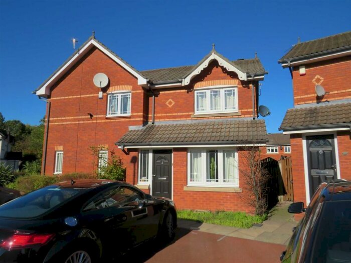 2 Bedroom Mews To Rent In Holmeswood Close, Wilmslow, SK9