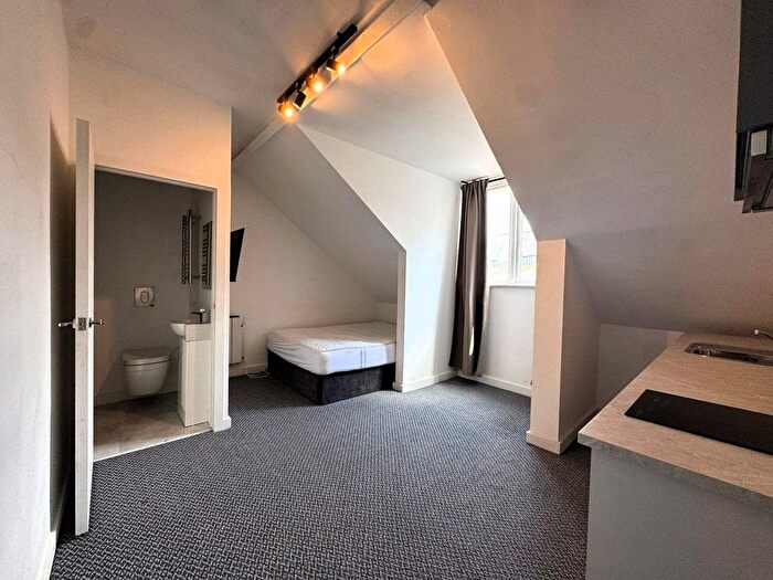1 Bedroom Studio To Rent In Bond Street, London, W5