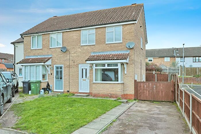 3 Bedroom Semi-Detached House For Sale In Miller Close, Scarning, Dereham, NR19