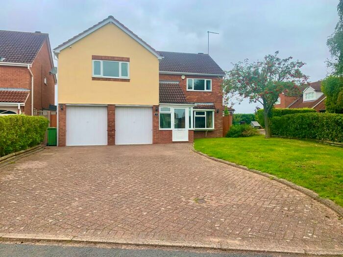 5 Bedroom Detached House To Rent In Barnfield Drive, Solihull, B92