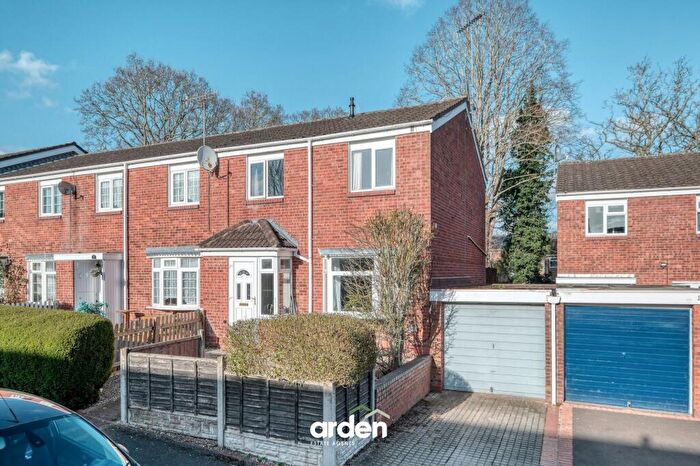3 Bedroom End Of Terrace House For Sale In Romsley Close, Redditch, B98