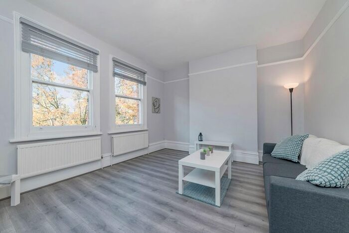 2 Bedroom Flat To Rent In Essendine Road, London, W9