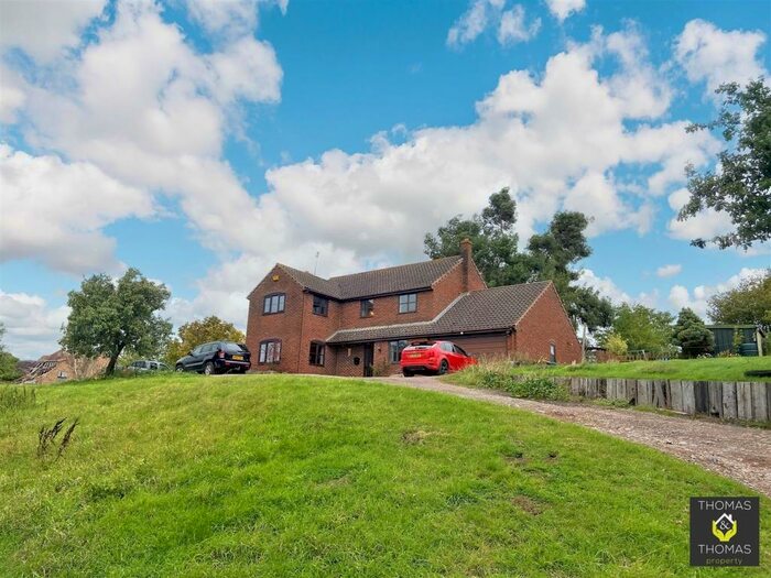 4 Bedroom Detached House For Sale In Calcotts Green, Minsterworth, GL2