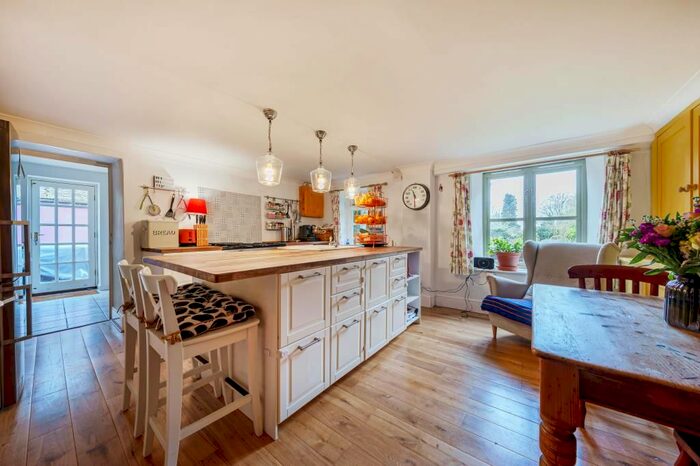 3 Bedroom Cottage For Sale In Great Rollright, Oxfordshire, OX7