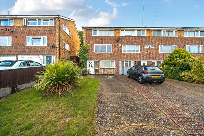4 Bedroom End Terrace House For Sale In Kings Road, Biggin Hill, Westerham, Kent, TN16