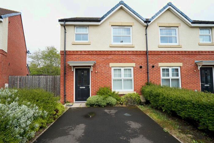3 Bedroom Semi-Detached House To Rent In Benedict Lane, Hebburn, NE31