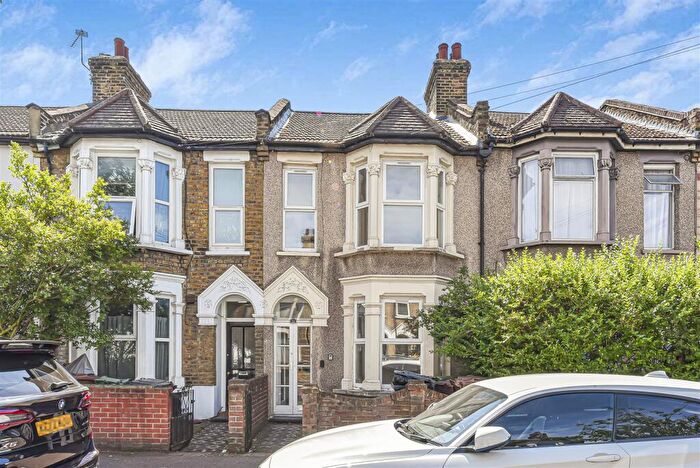 3 Bedroom Terraced House For Sale In York Road, London, E10
