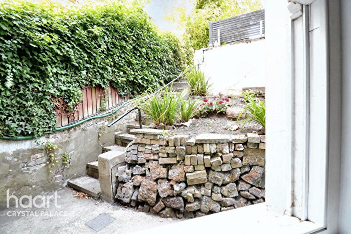 1 Bedroom Flat For Sale In Westwood Hill, London, SE26