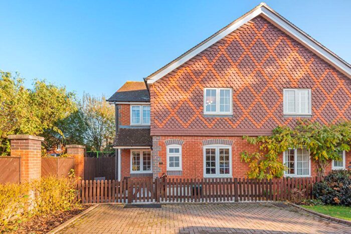 4 Bedroom Semi-Detached House For Sale In Leather Lane, Gomshall, GU5