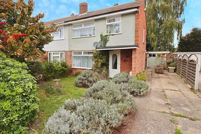 3 Bedroom House For Sale In St. Marys Close, Great Bentley, CO7