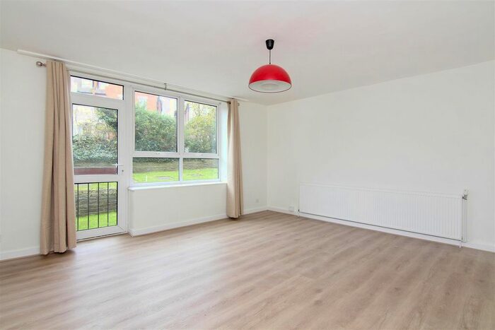 2 Bedroom Flat To Rent In Rusholme Road, Putney, London, SW15