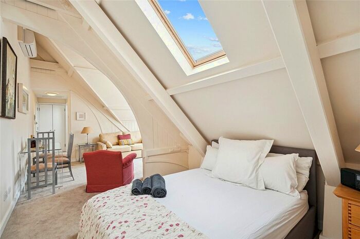 1 Bedroom Studio To Rent In Walton Street, London, SW3