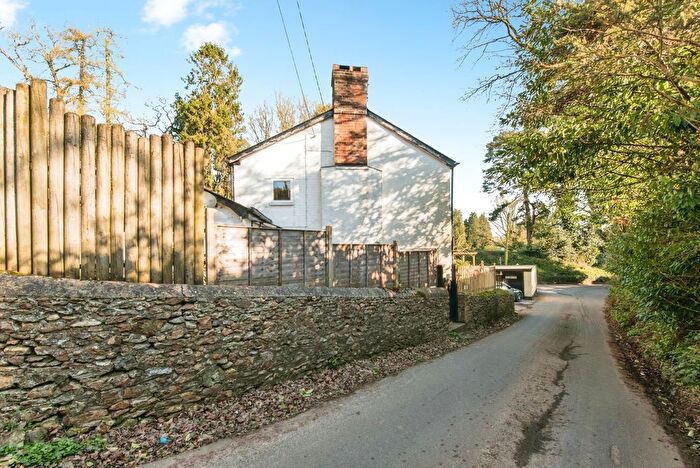 2 Bedroom Cottage For Sale In Feniton, Honiton, Devon, EX14