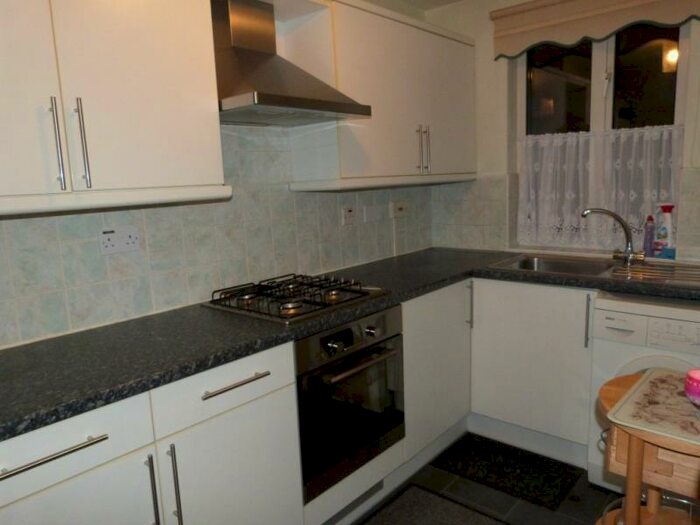 1 Bedroom Flat To Rent In Lawson Road, Enfield, EN3