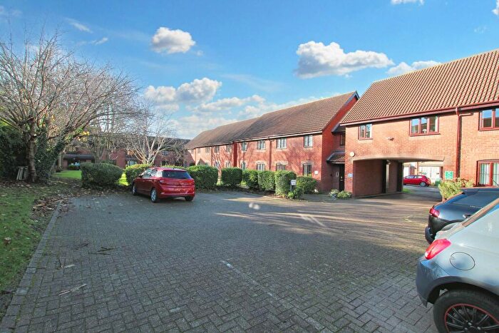 2 Bedroom Flat For Sale In Churchill Court, Aylesbury, HP21