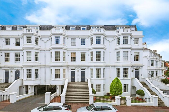 3 Bedroom Flat For Sale In Silverdale Road, Eastbourne, BN20