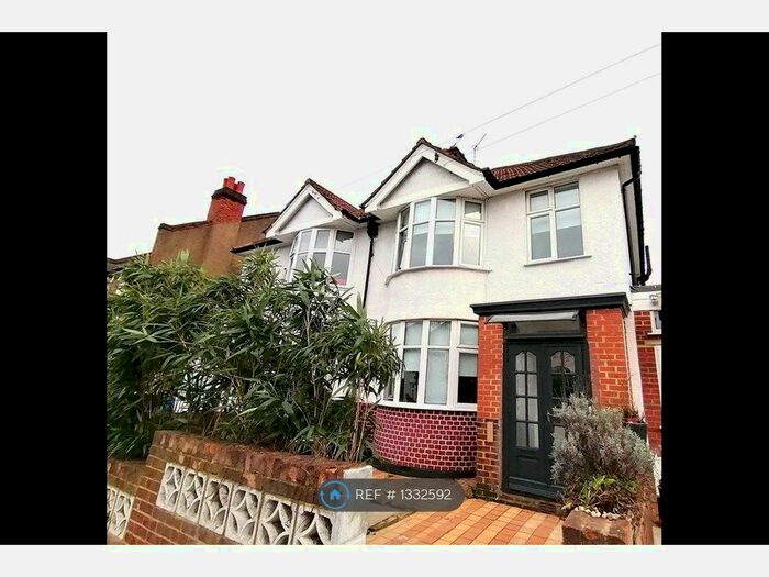 4 Bedroom Semi-Detached House To Rent In Salehurst Road, London, SE4