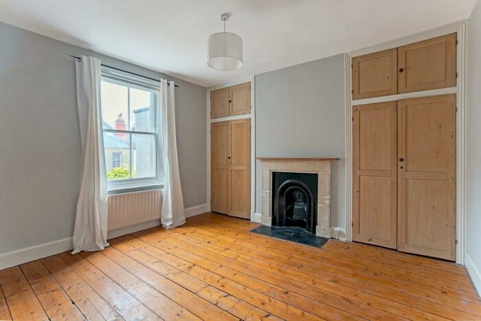 4 Bedroom Terraced House To Rent In Berkeley Road Westbury Park, BS6