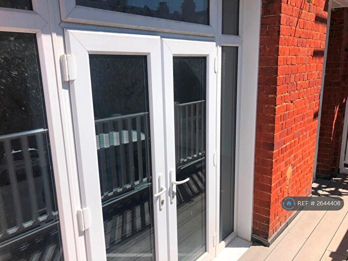 1 Bedroom Flat To Rent In Douglas Avenue, Hythe, CT21