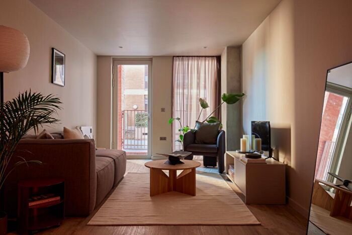 2 Bedroom Apartment To Rent In Addington Street, Manchester, Greater Manchester, M4