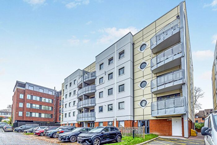 1 Bedroom Flat For Sale In Brighton Road, Purley, CR8