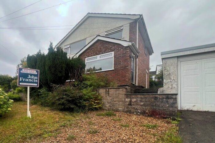 3 Bedroom Property To Rent In Lundy Drive, Abertawe, SA3