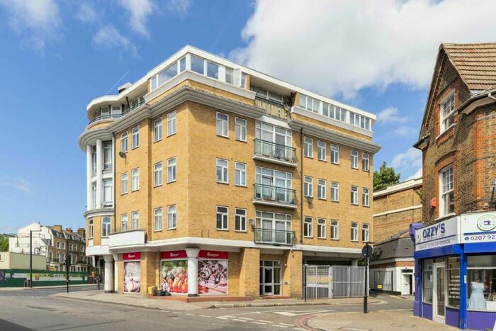 1 Bedroom Flat To Rent In Stoke Newington High Street, Stoke Newington, N16