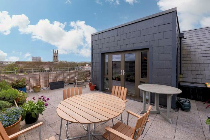 3 Bedroom Apartment To Rent In Hope Quay, Wapping Wharf, Bristol, BS1