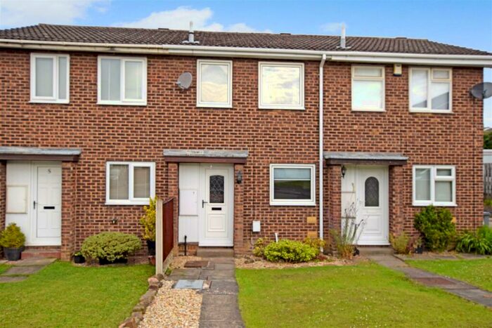 2 Bedroom Terraced House To Rent In Pike Lowe Grove, Staincross, S75