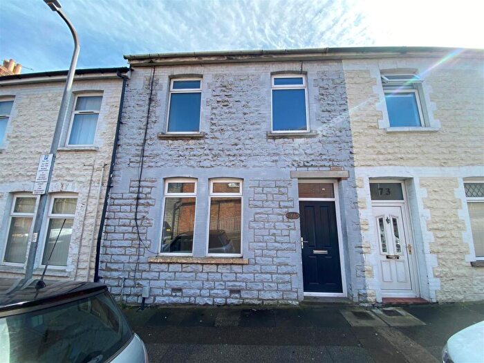 3 Bedroom Terraced House To Rent In Queen Street, Barry, CF62