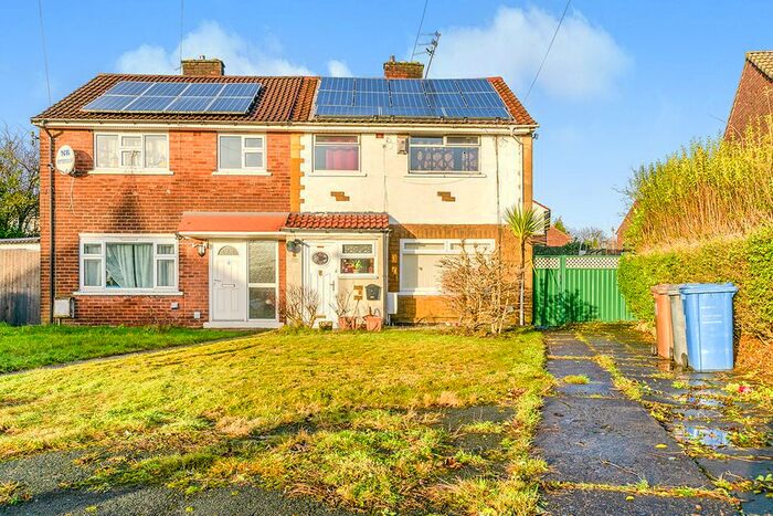3 Bedroom Semi-Detached House To Rent In Kersal Avenue, Little Hulton, Manchester, M38