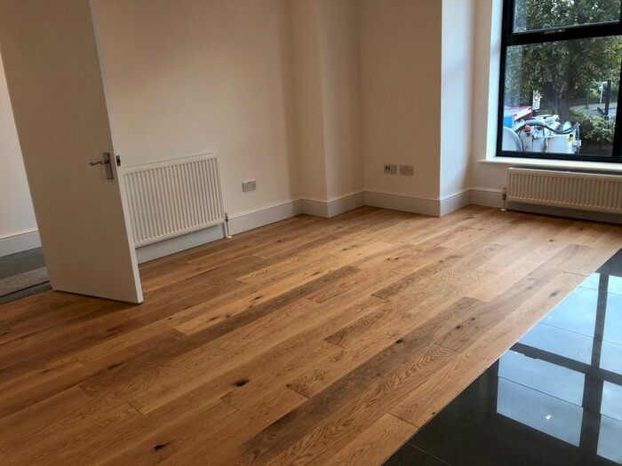 2 Bedroom Flat To Rent In Stonard Road, London N13