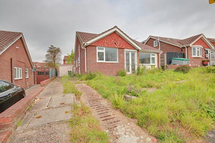 2 Bedroom Detached Bungalow For Sale In Detached Bungalow! Potential To Improve! Cul-de-sac Location!, SO18