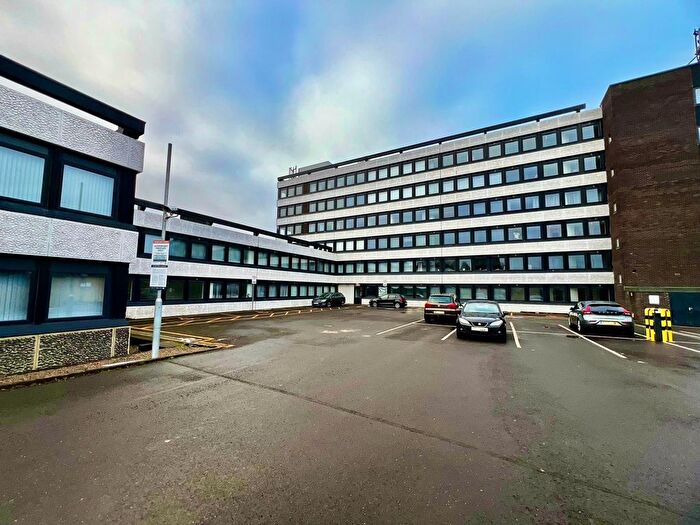 2 Bedroom Flat To Rent In Yeadon House, Green Lane, Yeadon, Leeds, LS19