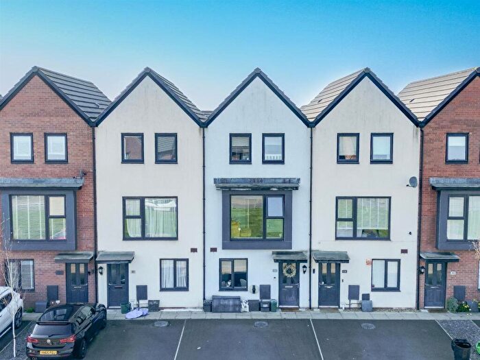 3 Bedroom Terraced House For Sale In Ffordd Penrhyn, Barry, CF62