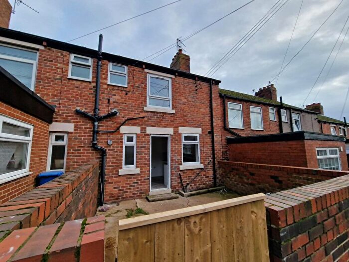 2 Bedroom Property For Sale In Hawthorn St- Let On Year Lease, Peterlee, SR8