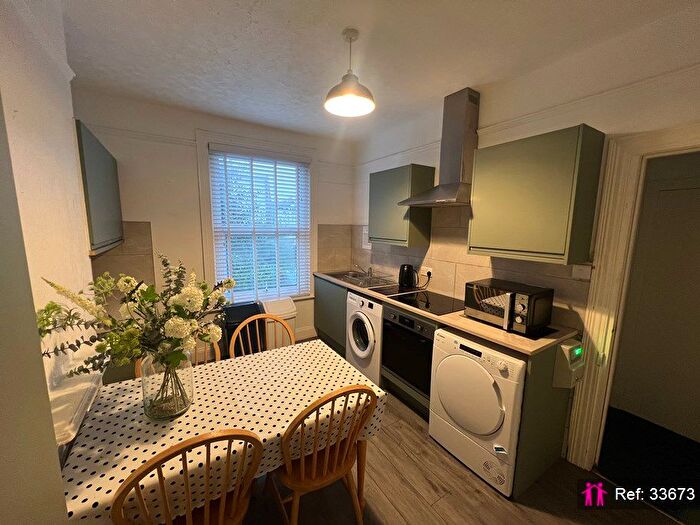 3 Bedroom Maisonette To Rent In Bedford Grove, Eastbourne, BN21