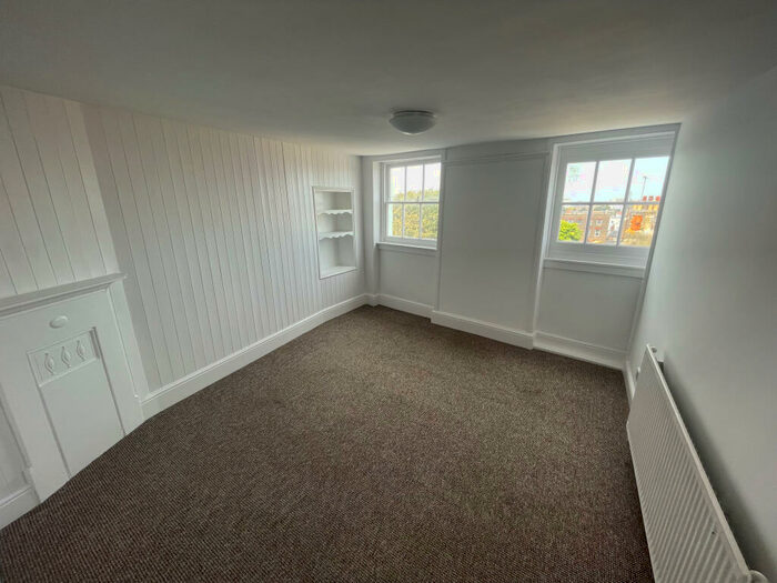 1 Bedroom Flat To Rent In Hawley Square, Margate, CT9