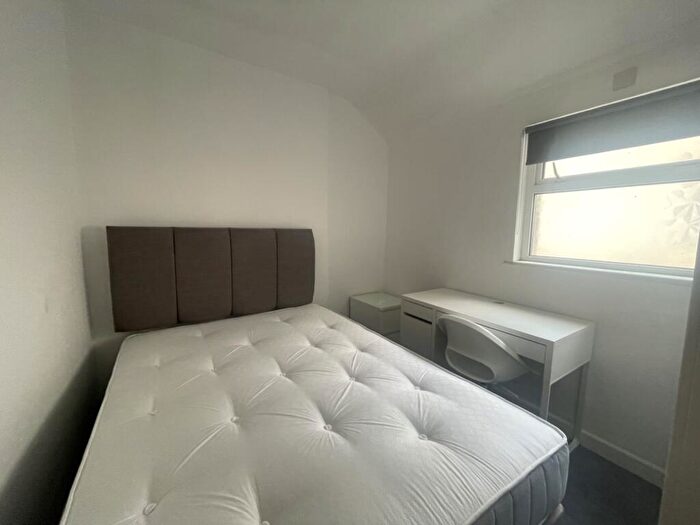 5 Bedroom Terraced House To Rent In Miskin Street, Cathays, CF24