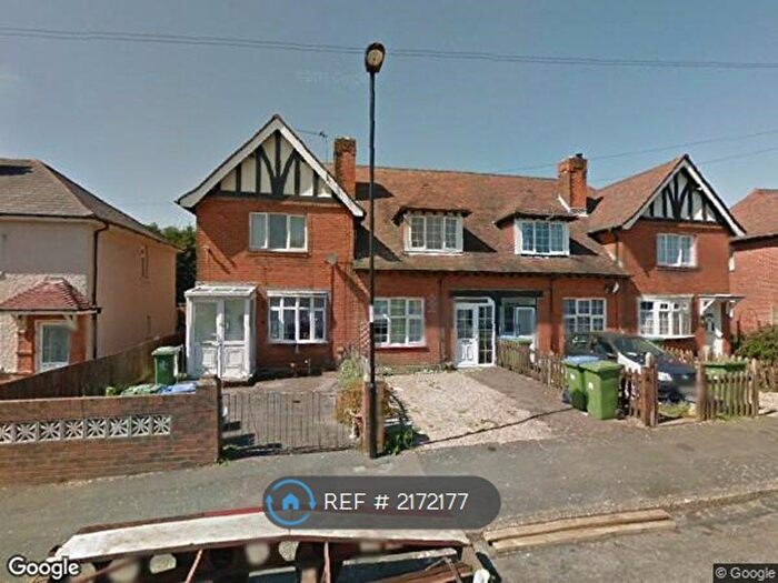 3 Bedroom Terraced House To Rent In Alder Road, Southamton, SO16