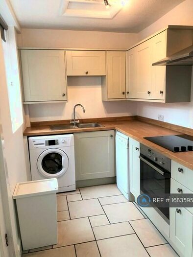 3 Bedroom Terraced House To Rent In Vincent Road, Sheffield, S7