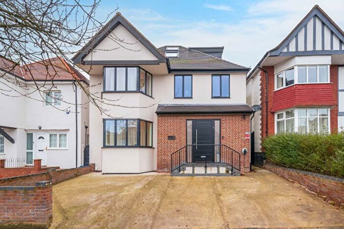 5 Bedroom Detached House To Rent In Rundell Crescent, Hendon, NW4